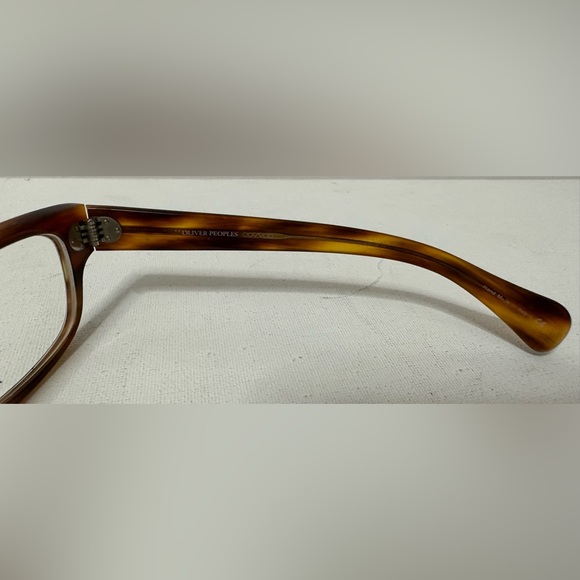 Oliver People’s ladies tortoise 50”eyeglass frames - Picture 8 of 12